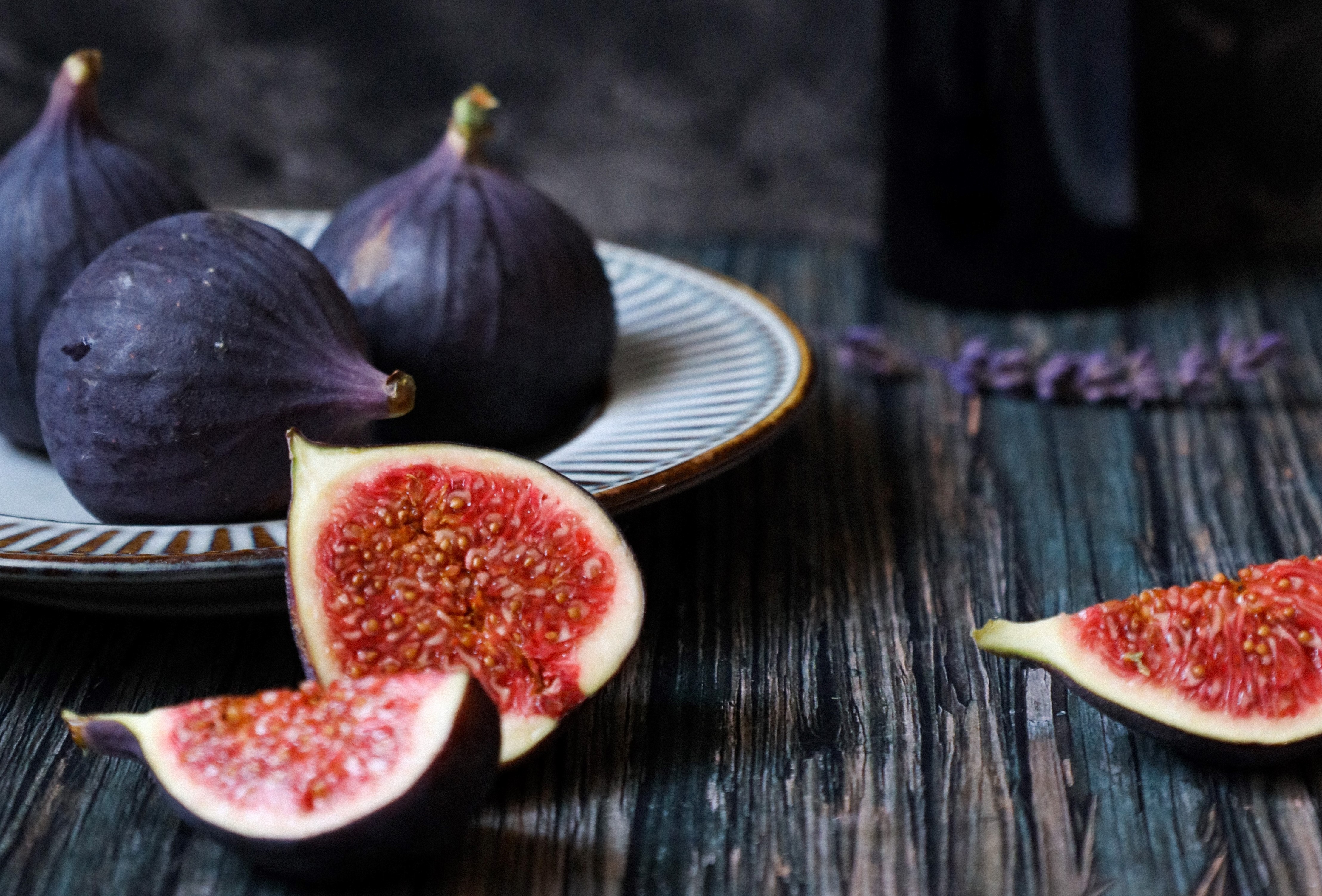 救命，這些年我們吃的無(wú)花果都是假的？